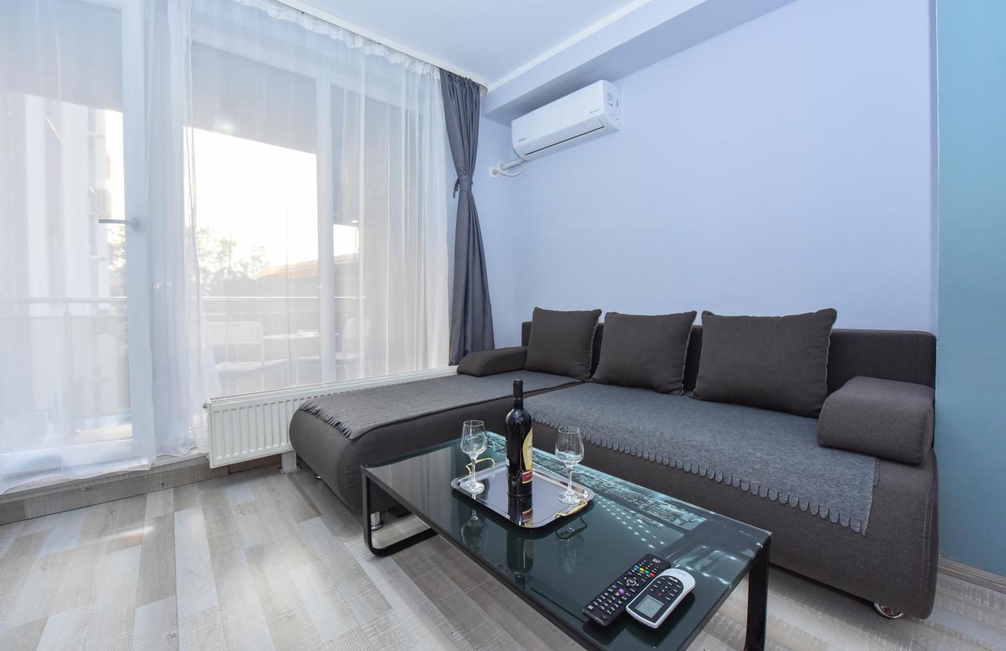 Dracula Adventure Tours Accommodation Βουκουρέστι Εξωτερικό φωτογραφία