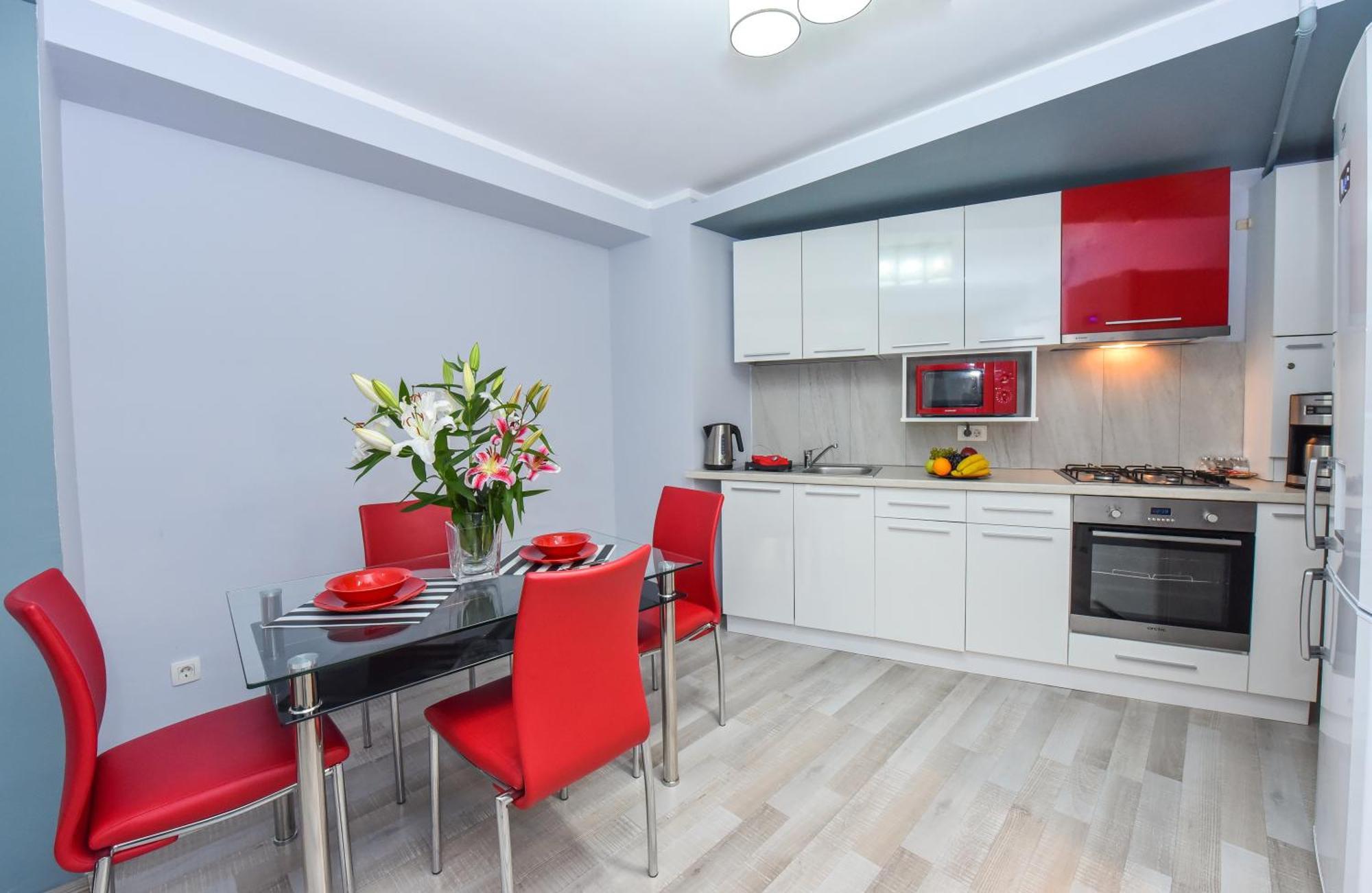 Dracula Adventure Tours Accommodation Βουκουρέστι Εξωτερικό φωτογραφία