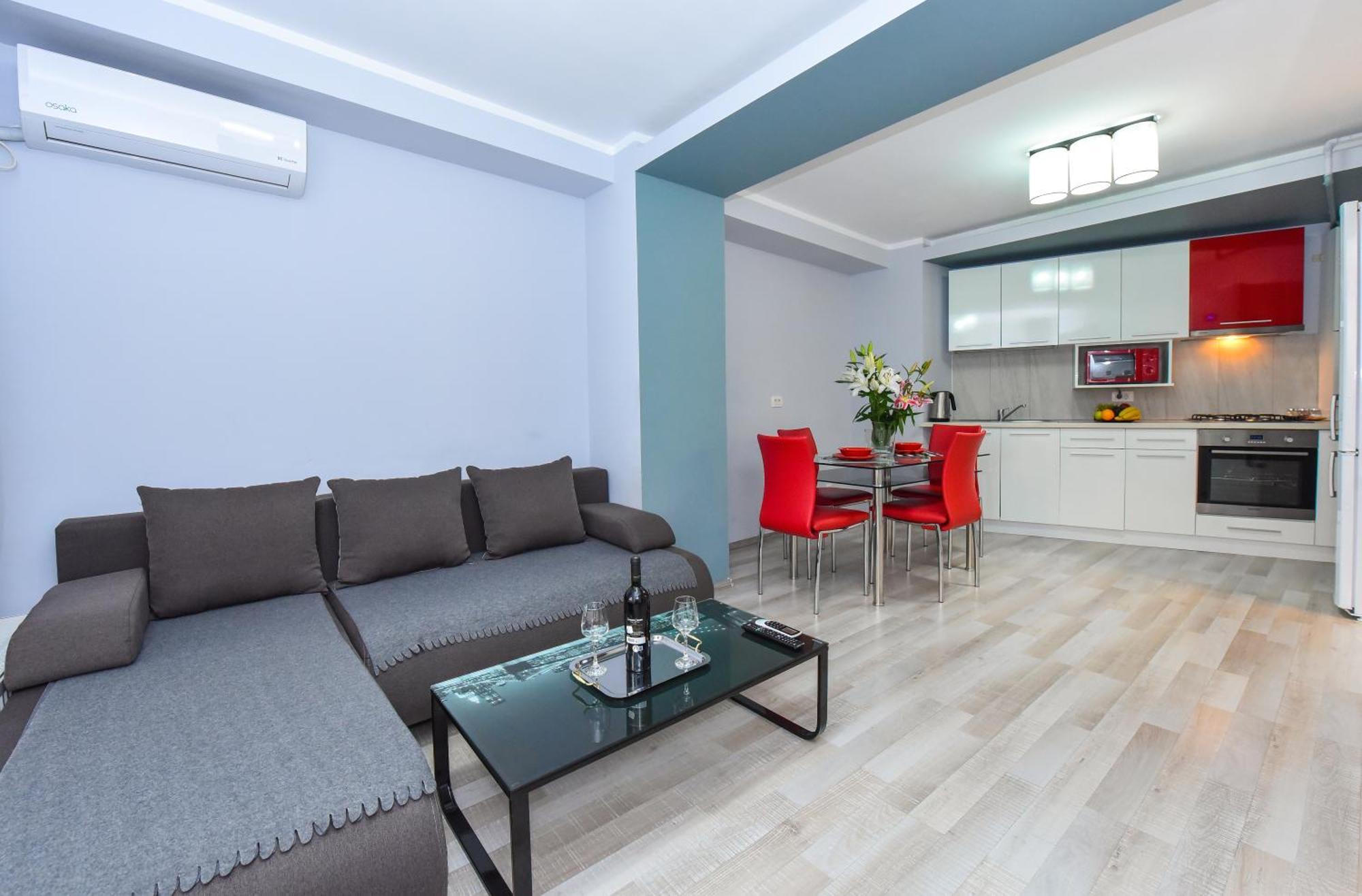 Dracula Adventure Tours Accommodation Βουκουρέστι Εξωτερικό φωτογραφία
